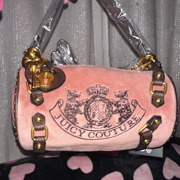 * Juicy Couture UK exclusive barrel bag